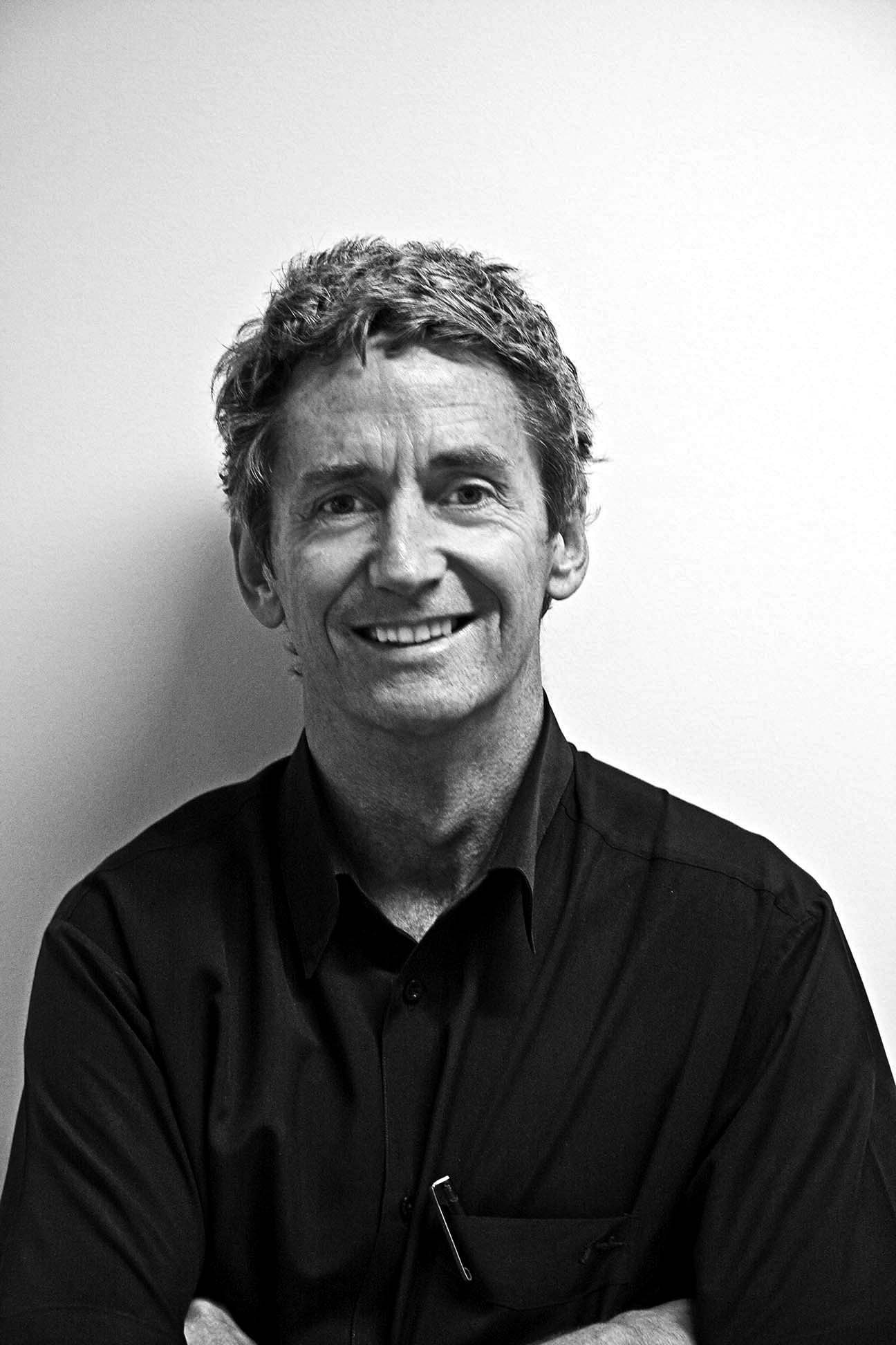 Tony-Leishman.jpg