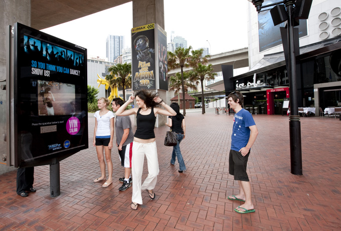 CH10_Dance-Flatscreen_46.jpg
