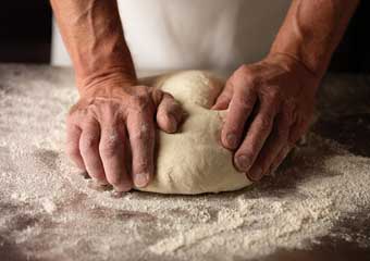 Kneeding_Dough_WEB.jpg