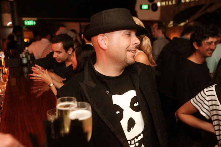 Heckler_XmasParty2010_09.jpg