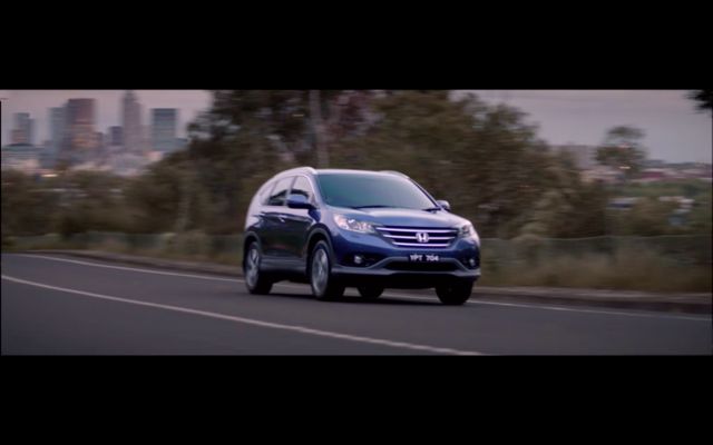 CR-V TV Still3.jpg