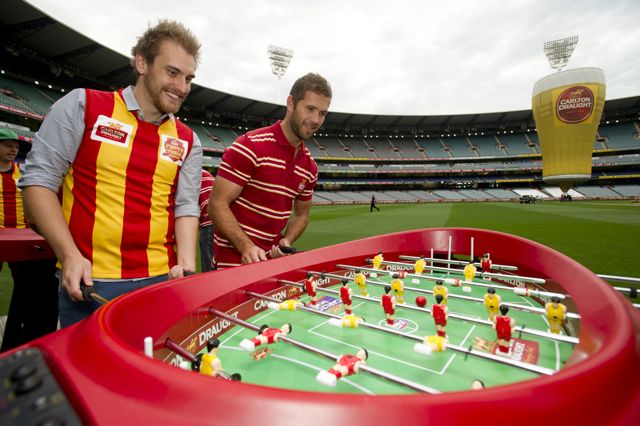 Punter David Drummond versus Mark McVeigh.jpg