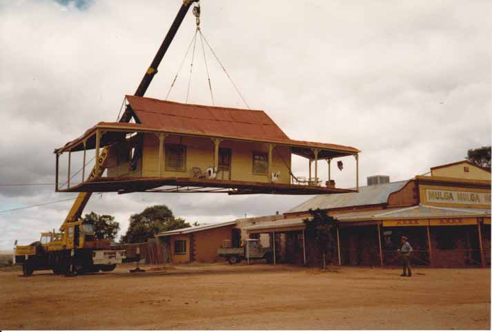 XXXX-Mundi Mundi House Original.jpg