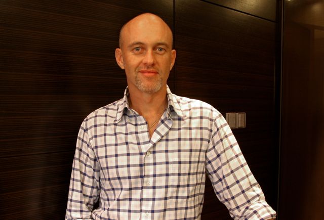 Euan Wilcox Vivant.jpg