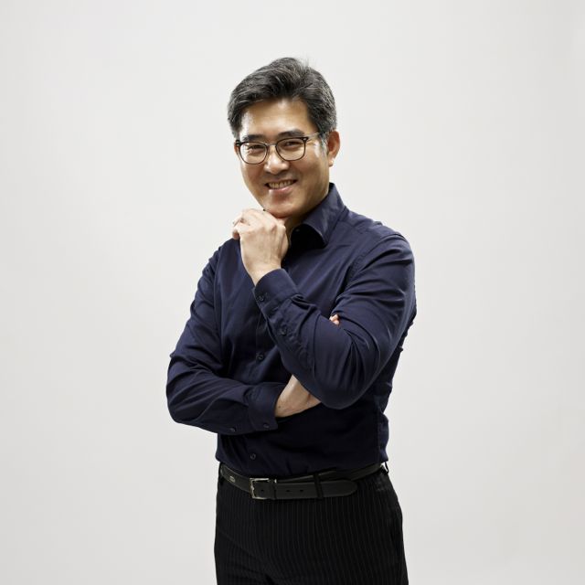 Dong-Hoon Chang.jpg