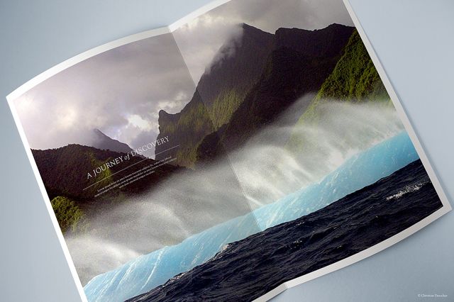 TahitiTourisme_Brochure_LR.jpg