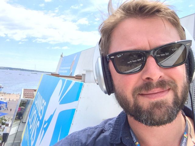 shaneheadphones.jpg