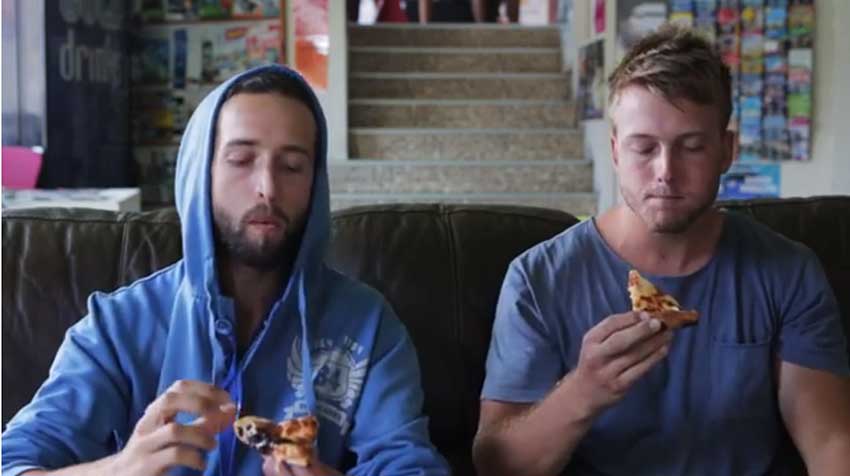 Vegemite-Pizza-Hut.jpg