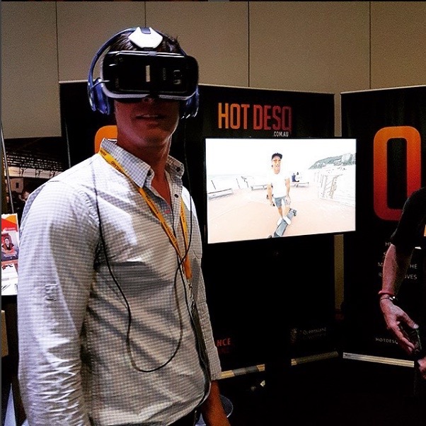 HotdesQ 360.jpg