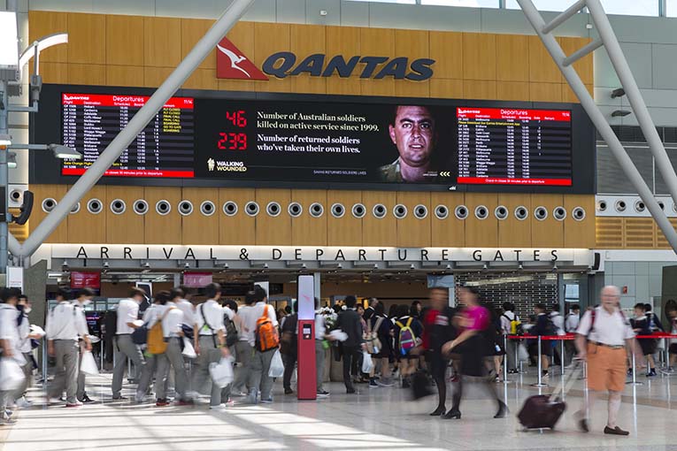 oOh! Fly - Sydney Qantas Digital[1].jpg