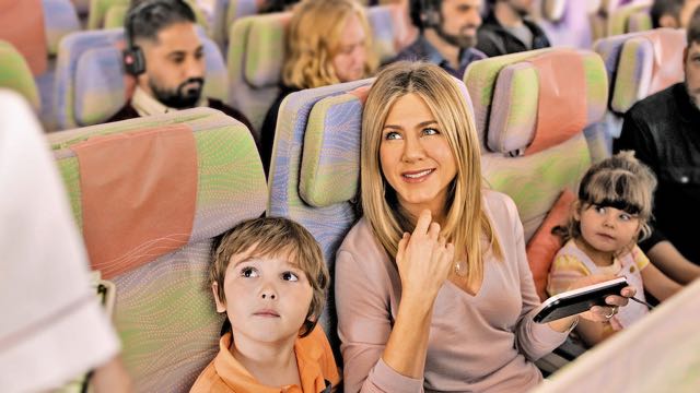 Jennifer-Aniston-Emirates-campaign (1).jpg