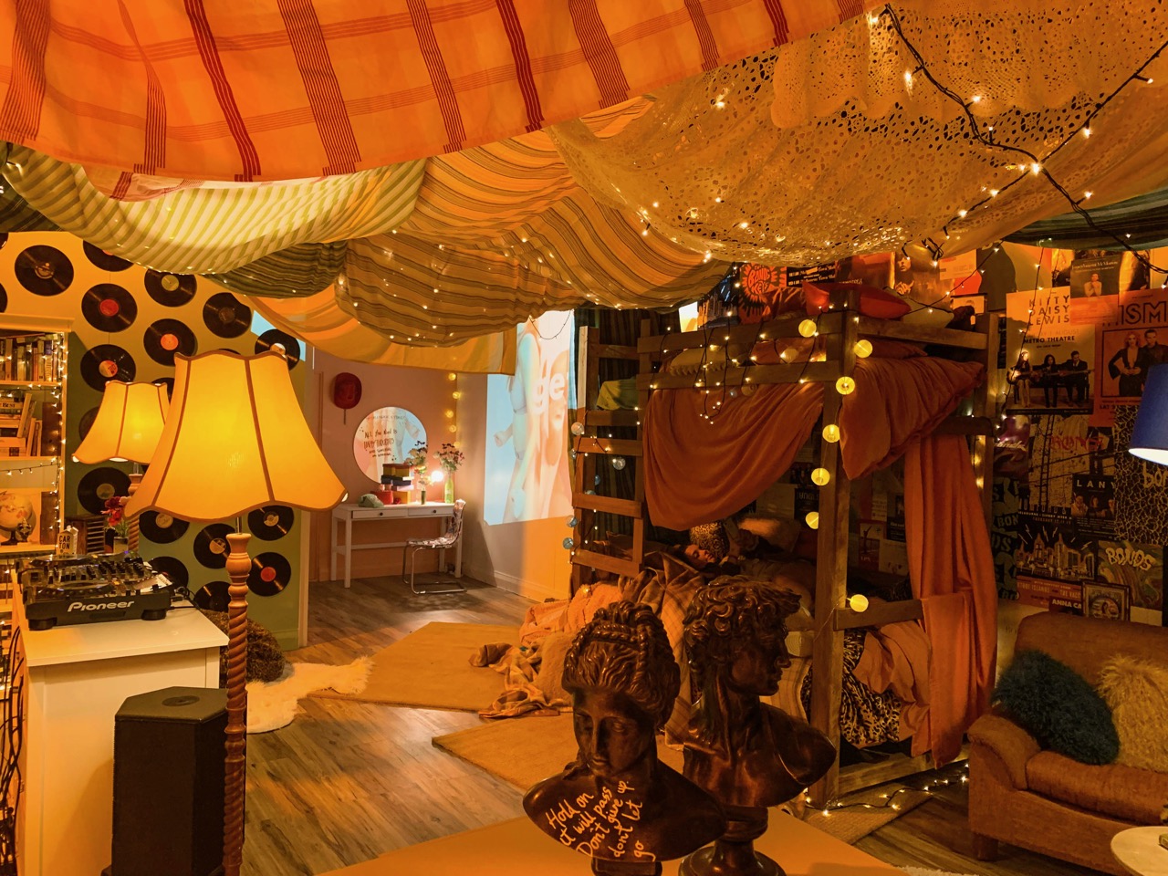 Bonds launches ‘Bonds Bedrooms’ consumer activation at Splendour in the Grass via Taboo
