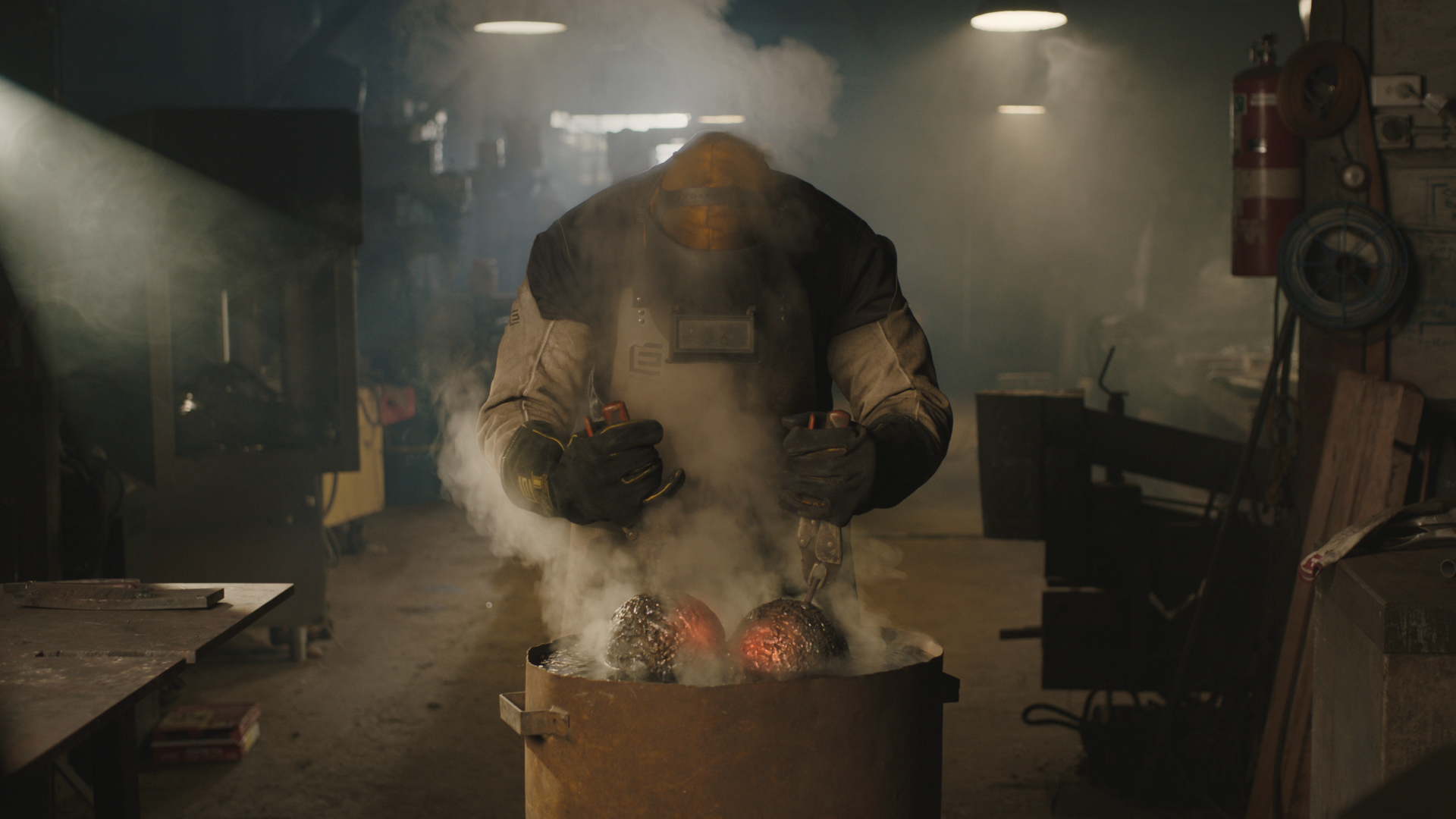 Bonds urges men to fight ‘Glo-ball Warming’ in latest campaign via Leo Burnett, Melbourne