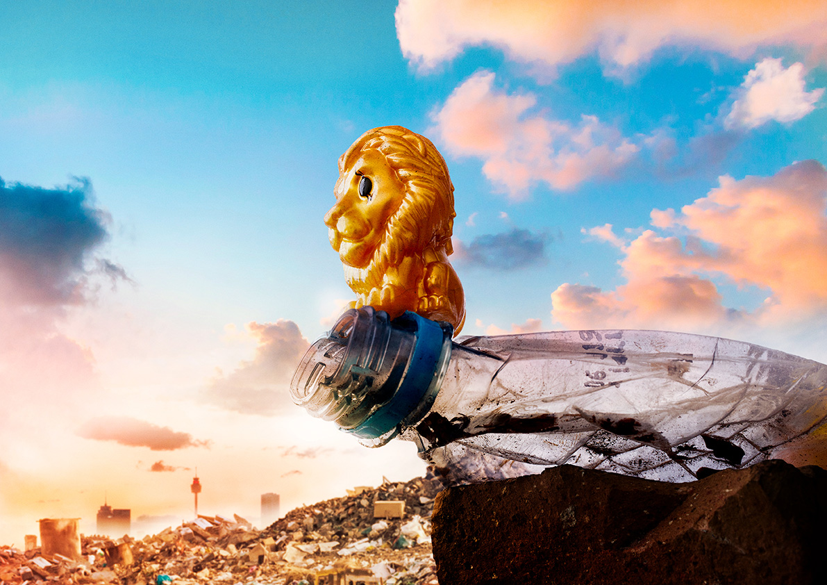 Alex Wadelton, Tom Whitty and Stu Morley launch Future Landfill campaign to combat the scourge of supermarket plastic promotions
