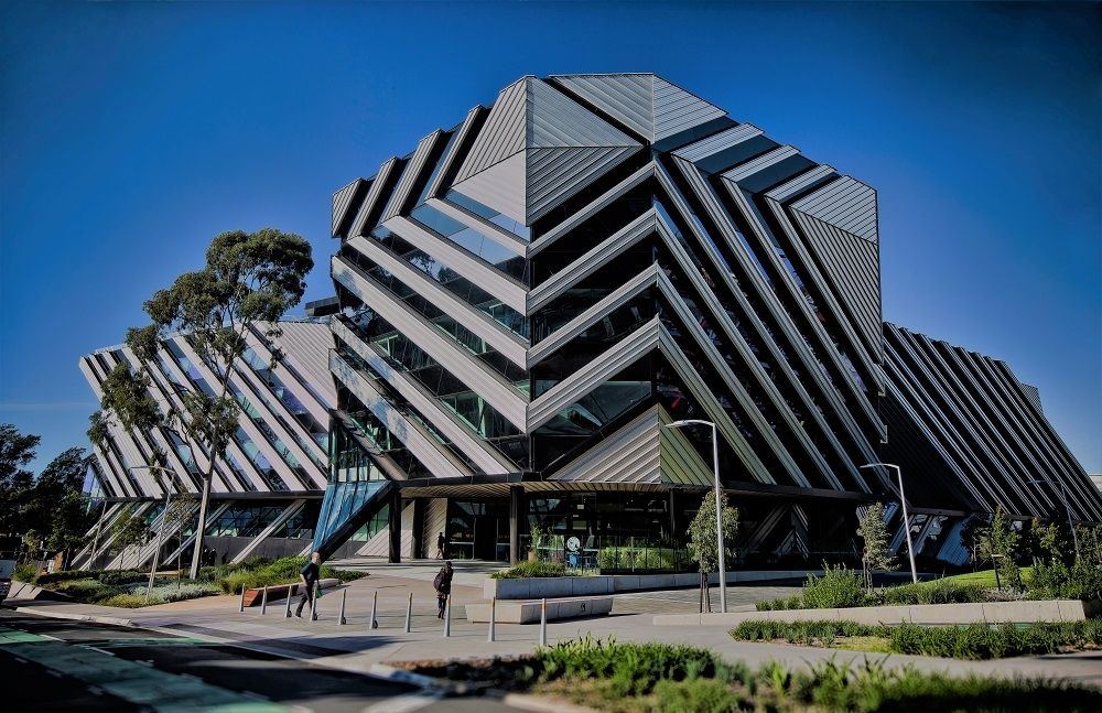 VMLY&R Melbourne retains Monash University
