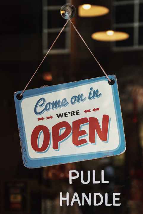 Damon Stapleton: Advertising. Lessons from the second last Blockbuster in the world