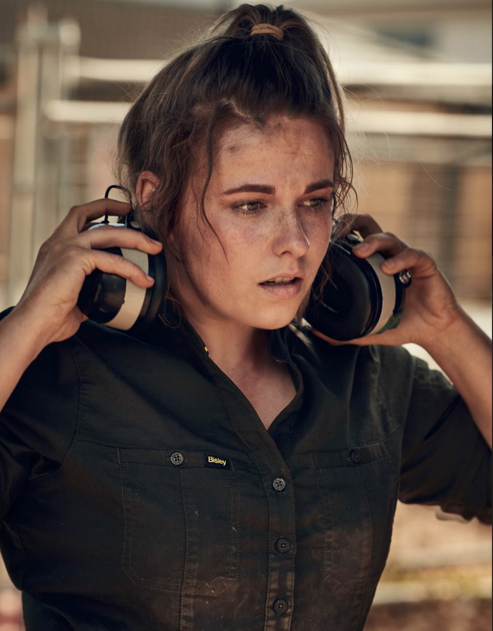 Bisley Workwear launches women’s workwear campaign with OPTIKA and Milos Mlynarik