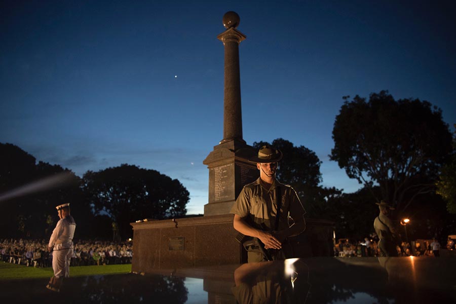 Follow the Rising Sun to commemorate Anzac Day: creatives in OZ/NZ invited to join the project and share the event in their neighbourhoods