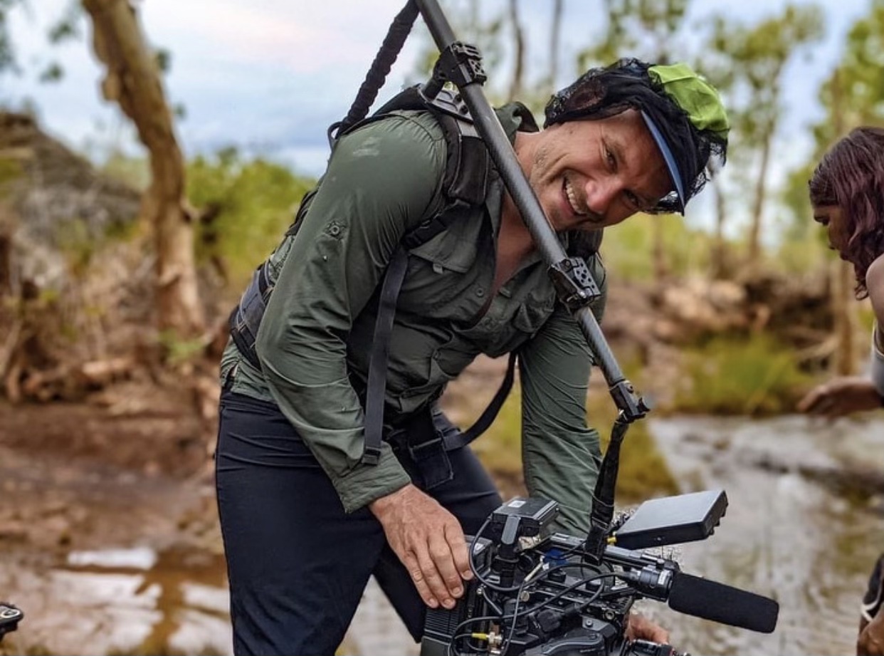 Taxi and Oombarra share Yindjibarndi stories through a new lens