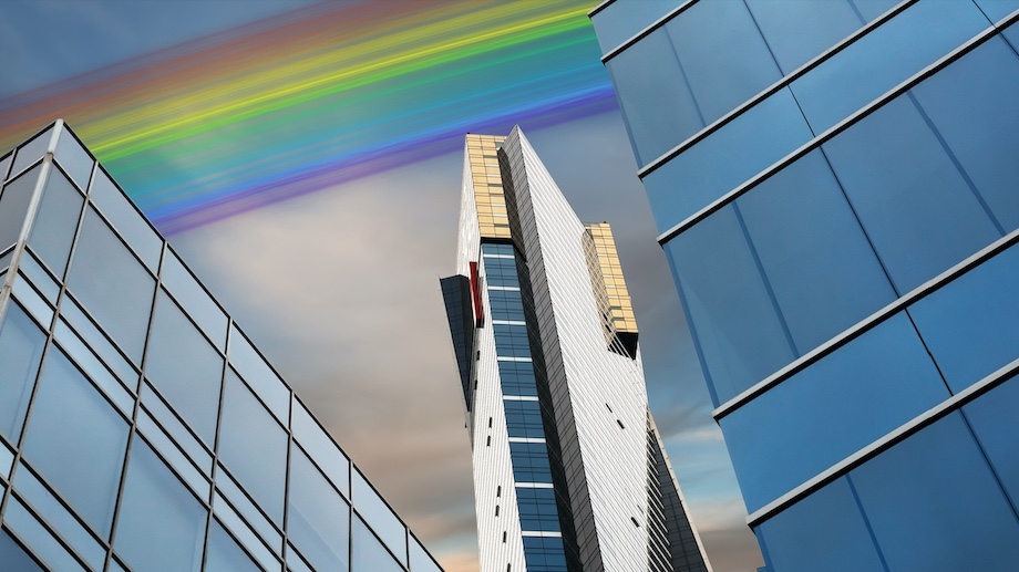 Skittles + Minus 18 encourage Aussies to look-up + tour World’s Biggest Rainbow via Thinkerbell