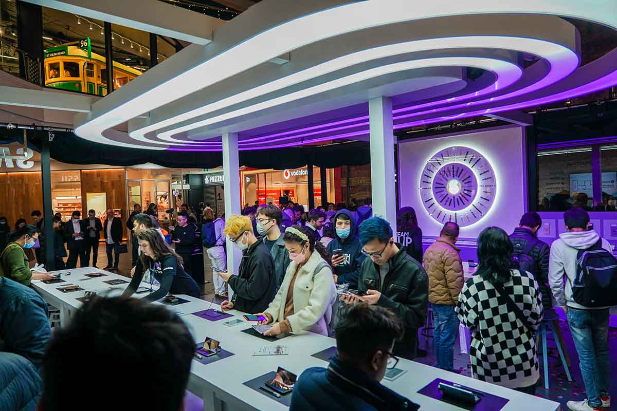 Samsung helps shoppers ‘Unfold their world’ with Galaxy Z Series Melbourne Pop-up via Cheil