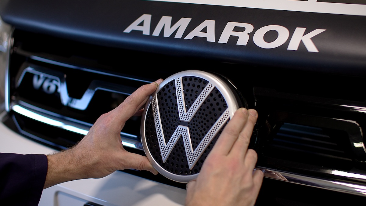 Moving vehicle trials to begin for Volkswagen’s Kangaroo deterrent ‘Roobadge’ via Volkswagen, DDB Sydney, University of Melbourne and WIRES