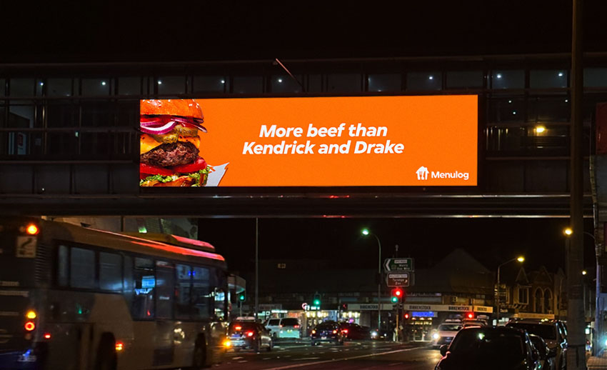 Menulog delivers more beef than Drake and Kendrick combined in latest OOH via Thinkerbell