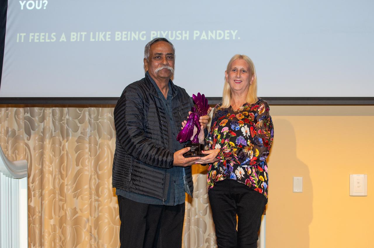 LIA presents prestigious 2024 Legend Award to Piyush Pandey, former global CCO of Ogilvy