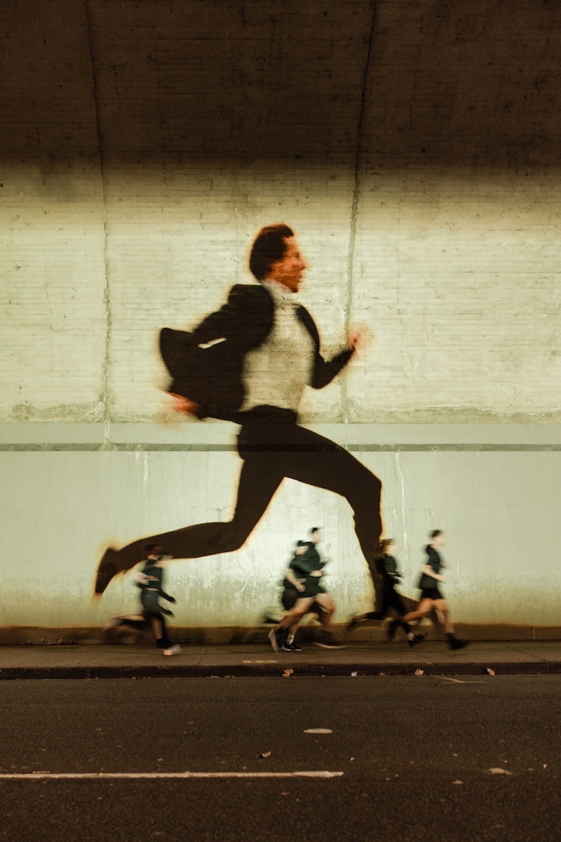 Over 300 spies take over Sydney for Mission: Impossible night run in new stunt via Hello
