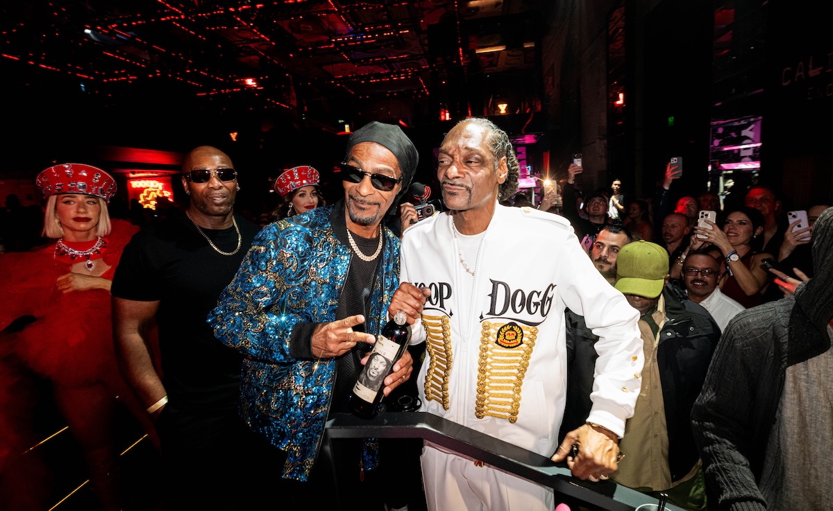 “Snoop” hits streets of Melbourne promoting wine brand 19 Crimes x Cali By Snoop in epic stunt via Bolster, TWE and Splash
