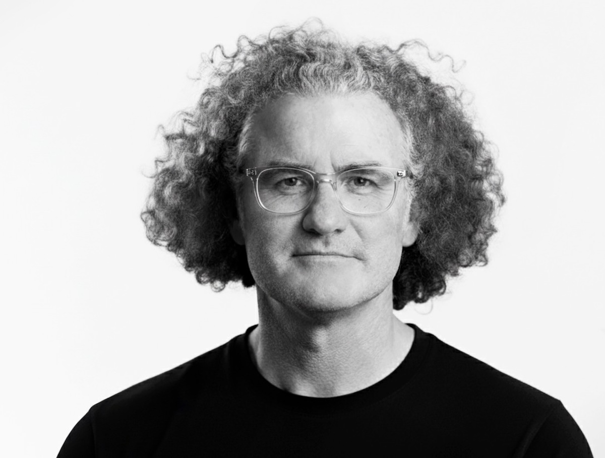 Aussie expat creative leader Wayne Deakin departs global ECD + Principal role at Wolff Olins