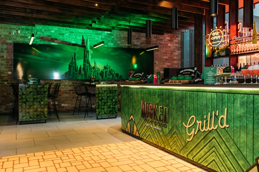 Grill’d partners with Universal Pictures to transform flagship Sydney restaurant into immersive Emerald City experience via Banter