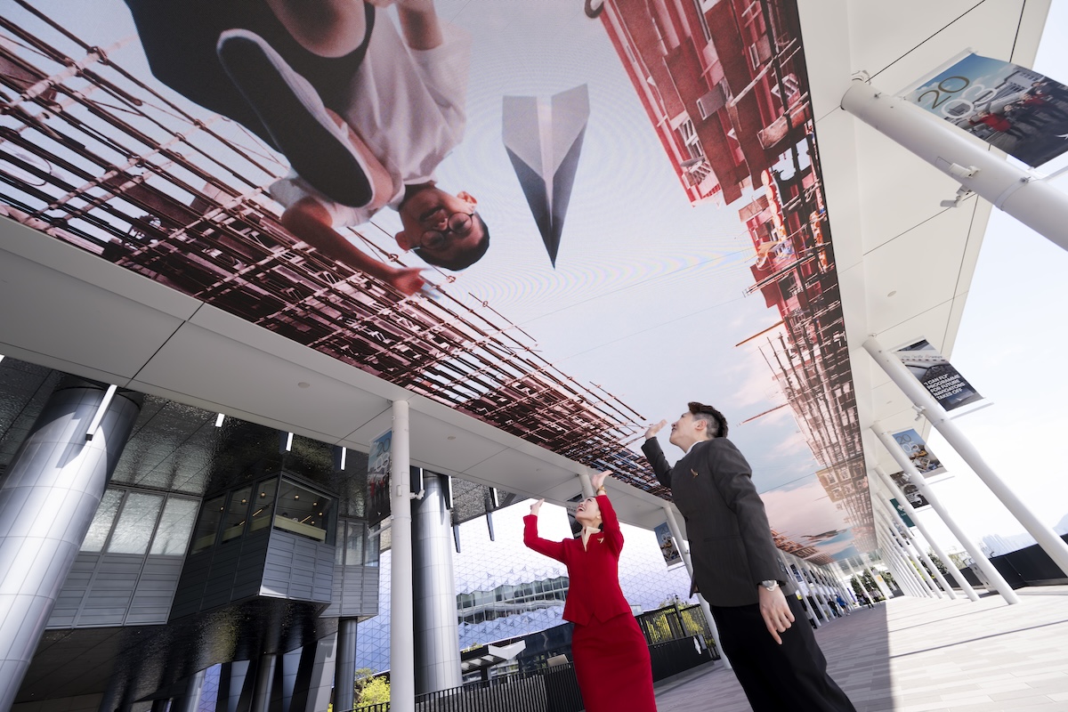 T&DA creates groundbreaking 100-meter visual experience ‘Taking off again with Kai Tak’ for Cathay at Kai Tak Sports Park