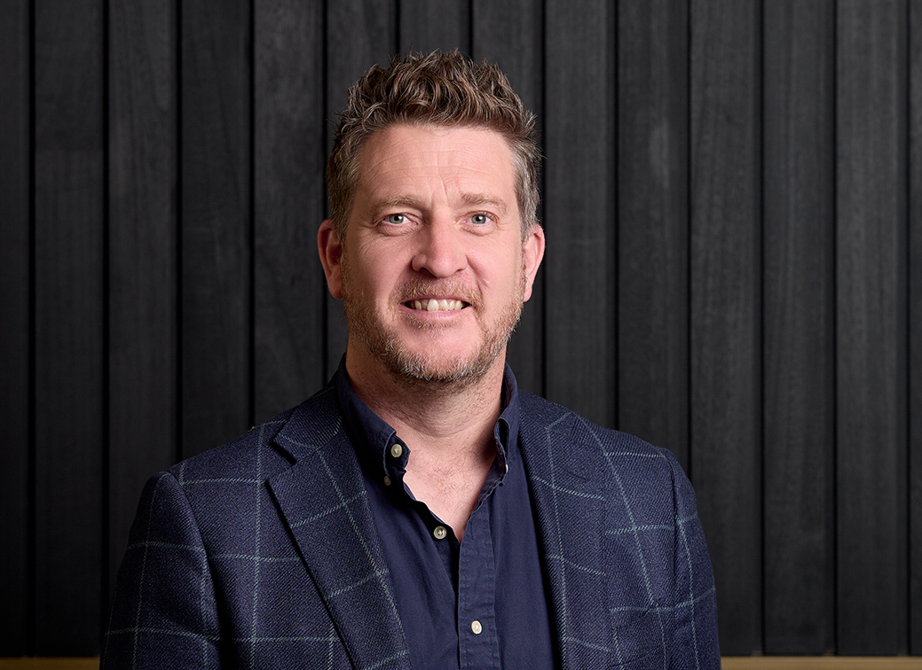 Jim Groves lands in London taking on the Chief Revenue Officer role at Hoppr