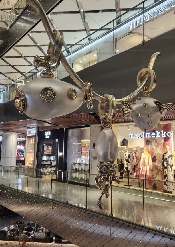 Pandora launches media-first campaign for Pandora Wonders collection via dentsu