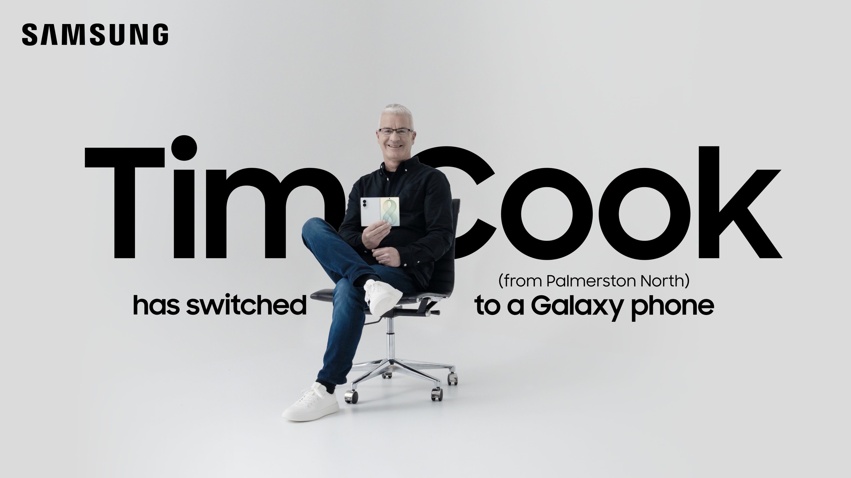 Tim Cook (from Palmerston North) switches to Samsung in new campaign via Cheil New Zealand