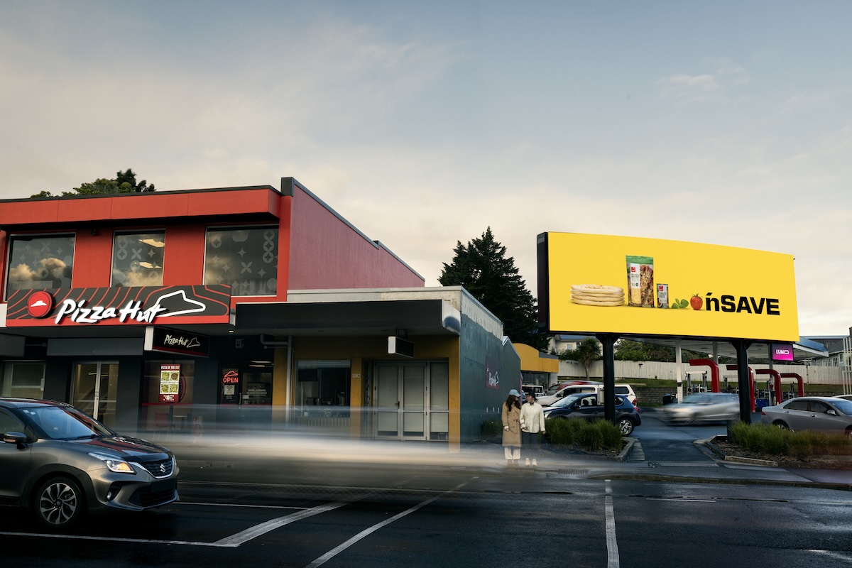 PAK’nSAVE encourages hungry customers to ‘makeaway’ before they takeaway in new outdoor campaign via McCann New Zealand